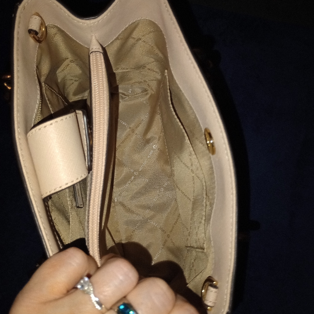 NWT Michael kors Sophia MD NS Leather Tote Color Ballet - Picture 8 of 13